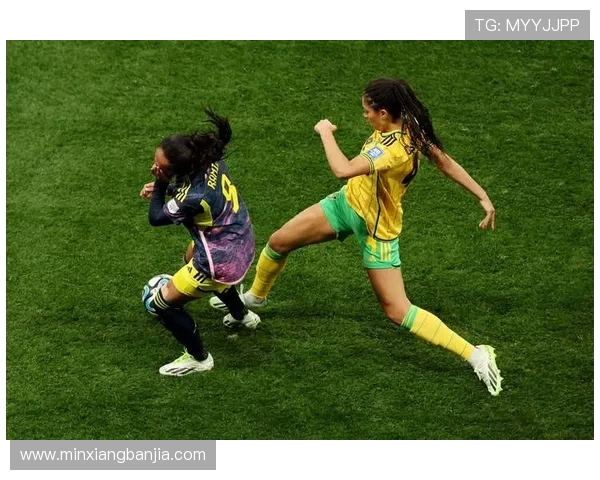 精彩回顾哥伦比亚对阵英格兰的比赛录像全程分析与精彩瞬间分享