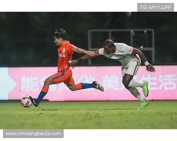 成都街舞队的防守反击策略分析与战术得失探讨